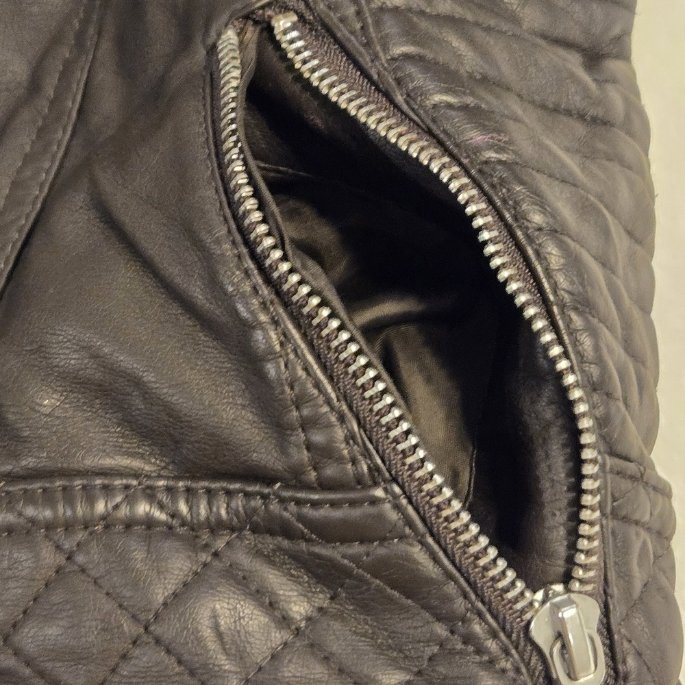 YMI Women's Faux Leather Fur Lined Bomber Motorcycle Full Zip Jacket Small - Picture 7 of 15